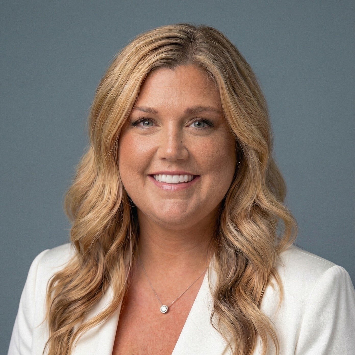 Helen Cosburn Headshot 2026 Option 2